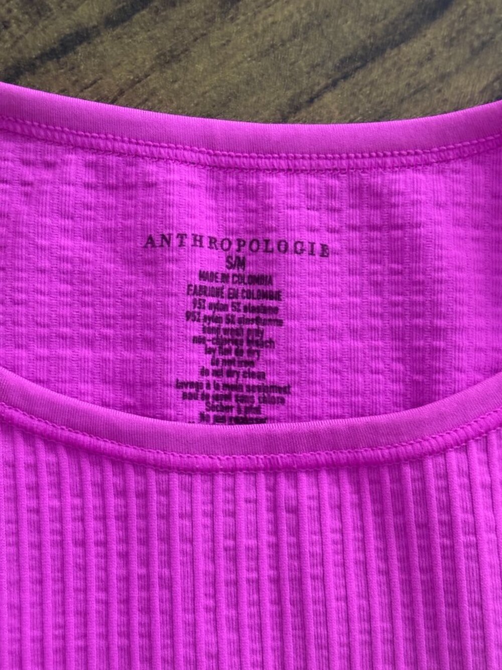 Reegan Seamless Ribbed Cropped Tank Top (S/M) - Picture 3 of 4